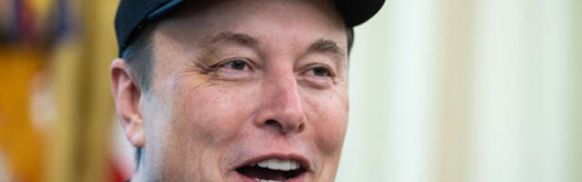 Илон Маск први човек у историји са више од 600 милијарди долара