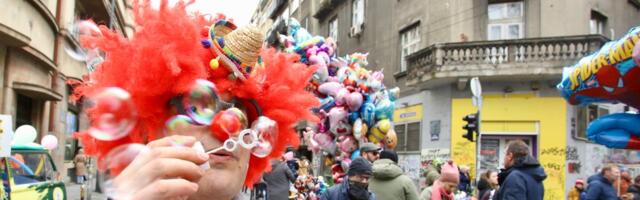 Srbija "podeljena" na dve vremenske slike: Temperature dostigle maksimum, sunce se smeši, jedan grad je leden