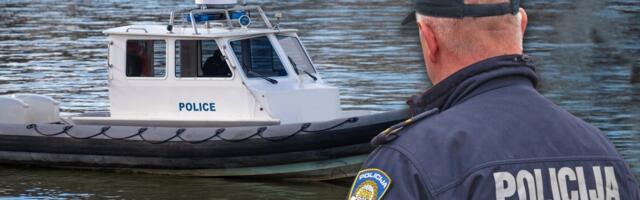 Drama na Uni: Policajci izvlačili ljude iz ledene reke, ima mrtvih