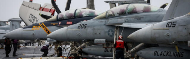 Амерички носач авиона горео дуже од 30 сати