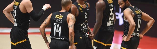 O ovome će se pričati: Ovako su košarkaši Partizana na utakmici poslali poruku PROTIV RATA u Ukrajini /FOTO/