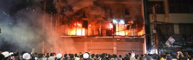 Obojena revolucija uništila zemlju: Ekstremno nasilje i protesti na ulicama - svi rade po istom scenariju (FOTO/VIDEO)