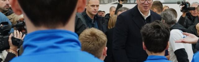 "SREĆAN SAM ŠTO SAM KOD SVAKOG DETETA VIDEO OSMEH" Oglasio se Vučić nakon posete Rumi