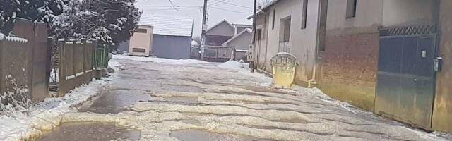 Poplavljen fudbalski teren u Turekovcu i kuće pored njega