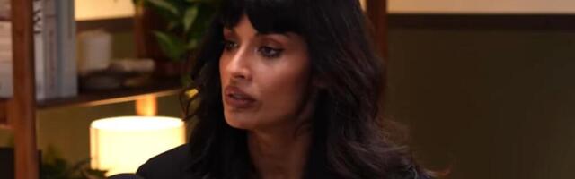 VIŠE OD DECENIJE JE SA POZNATIM PEVAČEM, A SAD OTKRILA DA JE SAPIOSEKSUALKA! Ljudi se šokirali šta krije OVA REČ