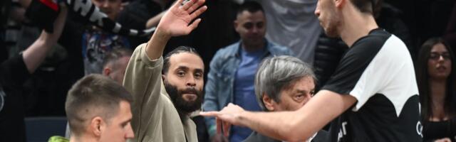 Lepa scena u Areni: Navijači skandirali Dušku Vujoševiću