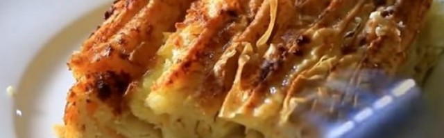 HARMONIKA PITA! Vruća, lisnata, gotova za tili čas! /VIDEO/