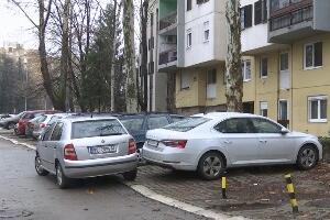 Гаража кошта скоро као гарсоњера, зашто се паркинзи ограђују ланцима и стубићима