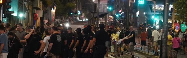 Građani OPASNIH NAMERA u odbrani Vučića: Sa policijom bi da hapse svoje komšije