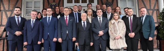 Uhapšen gradonačelnik Burse: Održavao bliske veze sa SDA i SDP