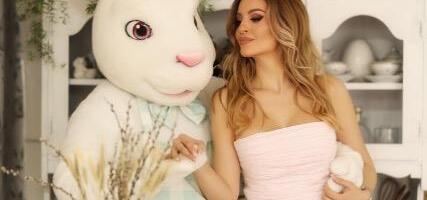 JELENA KOSTOV PROGOVORILA O BRAKU: Otkrila da li joj je suprug tražio da prestane da peva: Ovo je promenila u svom životu