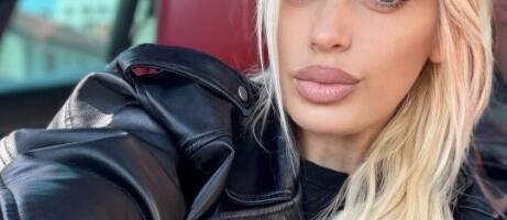 "DŽABA SVE KADA RAĐAŠ DEFEKTE" Influenserka dobijala jezive uvrede jer je majka bliznakinja sa Daunovim sindromom, otkrila kako se izborila sa svime
