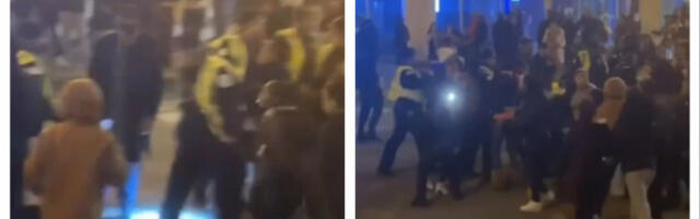 PUCNJAVA TOKOM PALJENJA NOVOGODIŠNJE JELKE U CENTRU GRADA, IMA MRTVIH Haos u u Čikagu