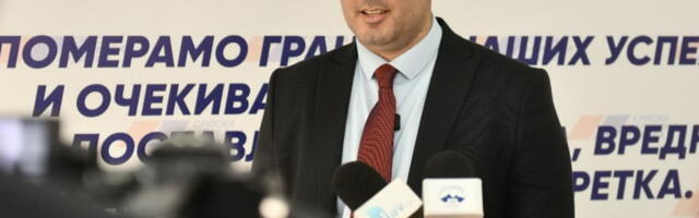 Stevanić: Jelesijevićeve laži su posledica frustracije zbog raspada nedavno ujedinjene opozicije