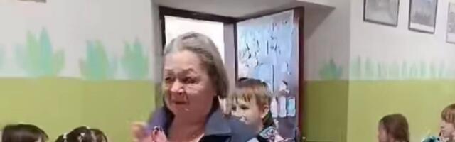 Učiteljica Dragana iz Niške Banje ide u penziju posle 40 godina: Đake učila da budu ljudi, snimak gađa u srce
