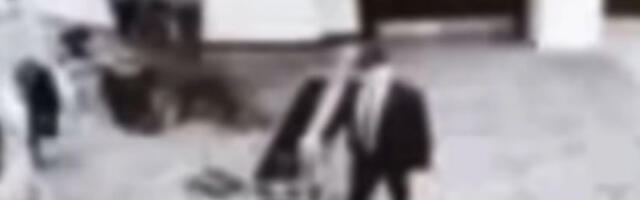 САД: откривено како је нападач заобишао обезбеђење