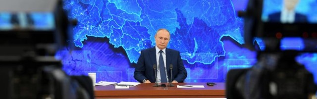 PUTIN: Pandemija se polako povlači, ali prerano za opuštanje