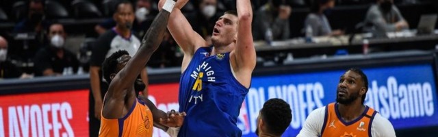 MVP ne može sam: Brutalan tripl-dabl Jokića, ali Kris Pol(udistanca) poslao Denver na rub eliminacije (VIDEO)