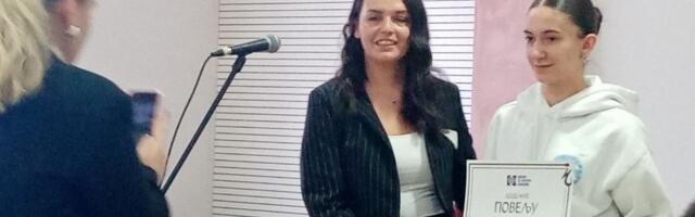 Vranjskoj gimnazijalki još dve nagrade za literarno stvaralaštvo