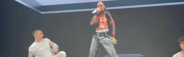 Počeo koncert Milice Pavlović, fudbaler je gleda iz prvog reda: Evo ko je sve došao u Niš da isprati spektakl