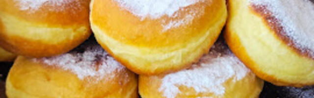 NI SLUČAJNO DA STAVLJATE OVO U KROFNE! Pravi starinski recept malo ko zna - svi greše u 1 sastojku, pa im PROPADNU