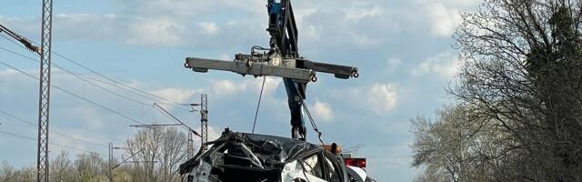 KRVAV UDES U STUBLINAMA: Pauk odnosi smrskanu školjku "folksvagena", policija još dežura na mestu užasa!