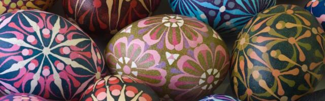 PROBAJTE OVE TEHNIKE I DOBIĆETE NAJLEPŠE OFARBANA USKRŠNJA JAJA: Izgledaće kao da su obojena umetničkom rukom
