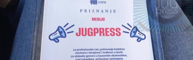 JUGpress i Nova Naša reč dobili priznanje od ANEM-a za profesionalni rad i hrabrost u borbi za slobodu govora uprkos napadima i pritiscima
