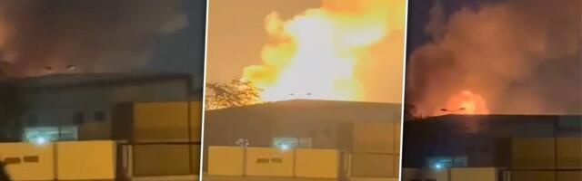 (VIDEO) Šok snimak! Amerika raketom zakucala sopstvenu bazu: Sedište Pete flote direktno pogođeno, Pentagon ćuti o velikom skandalu