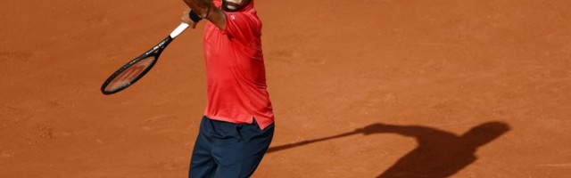 Nikad ne potcenjuj šampiona: Federer preko Čilića do trećeg kola