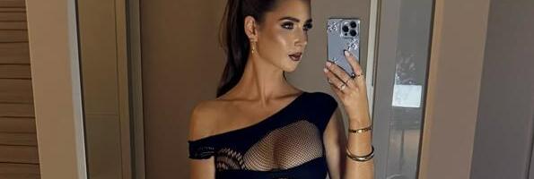 BUJNE GRUDI SAMO ŠTO NISU ISPALE! MREŽASTI KOMPLET NIJE SAKRIO GOTOVO NIŠTA! Poznata voditeljka je ovako izašla u provod, komentari neprestano stižu! (FOTO)