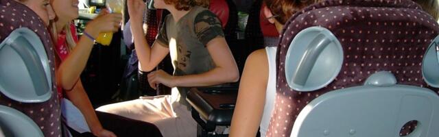 Prevozili decu u Jagodini: Prekršajne prijave zbog brojnih neregularnosti