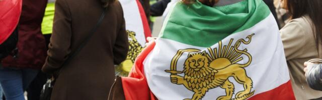 FIFA će na stadionima Svetskog prvenstva zabraniti predrevolucionarnu iransku zastavu