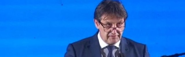 Za Gašićeve naprednjake ne važe mere! (VIDEO)