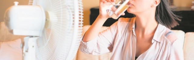 LEKARI SAVETUJU: Evo šta, osim obične vode, treba piti tokom tropskih dana!