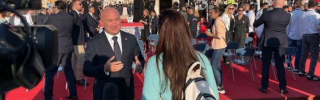 Crna Gora i Srbija to je jedna familija! Popović: Oko 13 časova očekujemo dolazak patrijarha i mitropolita Joanikija u Podgoricu /video/