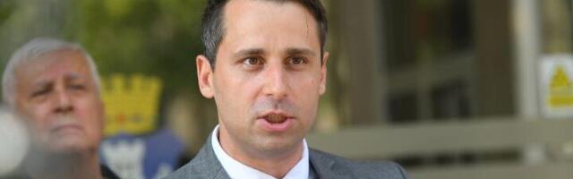 Mitrović: Za urednika Informera Osama bin Laden i studenti su isto