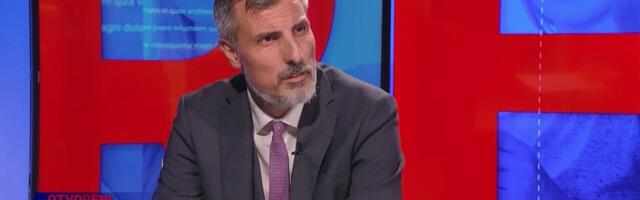 Predsednik SPO o današnjem događaju ispred Skupštine: Zahtevamo da se uklone barijere i ograde