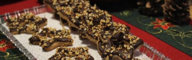 VIDEO: Božićne zvezdice - mirisni praznični keksići