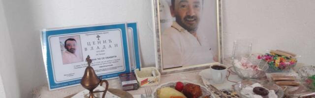 DA SMO U NJUJORKU ŽIVELI DO SADA BI PRONAŠLI UBICU, A U TEŠICI TEŠKO Majka Vladana Cenića godinu dana od misterioznog zločina u suzama govori o tragediji (foto)