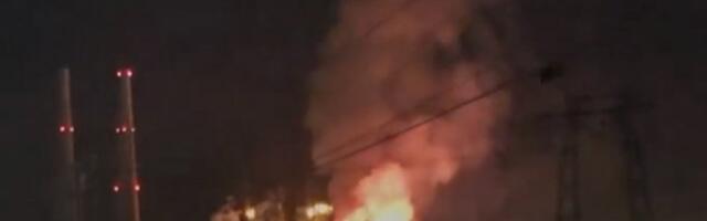 NEMILOSRDAN POŽAR U AMERICI: Već 24 sata bez prestanka gori skladiše najveea svetske fabrike baterija (VIDEO)