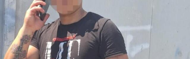 OVO JE NASILNIK (29) KOJI JE LANCIMA VEZAO PARTNERKU Tukao je i sekao nožem, pa probao živu da je zapali