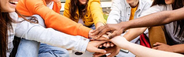 Trideset troje srednjoškolaca i studenata dobilo stipendije Fondacije "Evro za znanje"