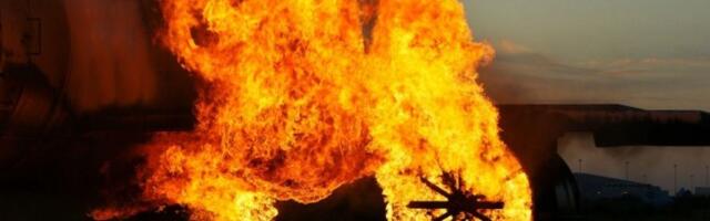 TRAGEDIJA NA AERODROMU! Srušila se "cesna", ima POGINULIH! Avion pao usred dana, spasioci zatekli JEZIVE scene! (FOTO, VIDEO)