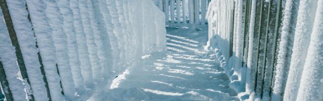 Zaboravite so: Jednostavan kućni trik topi led na stepenicama za nekoliko sekundi