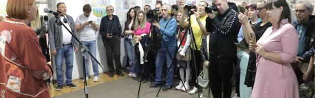 Još jedna izložba polaznika Likovne radionice: Trajanje, ponos, uspeh FOTO