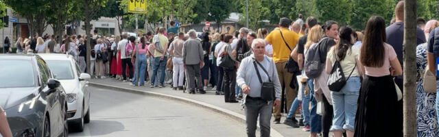 Šta se dešava sa trakicama sa Pojasa Presvete Bogorodice? Oglasio se veroučitelj Aleksandar, važno za sve vernike