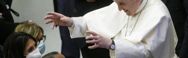 OBILAZI GRČKU Papa Franja u decembru na Lezbosu