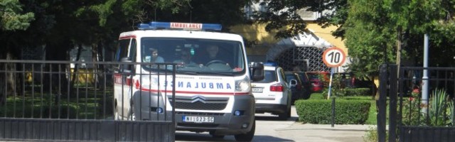 NOĆ U BEOGRADU! Muškarac lakše povređen u saobraćajnoj nezgodi