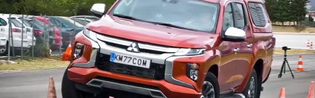 Mitsubishi L200 sasvim solidan u testu „severnog jelena“ (VIDEO)